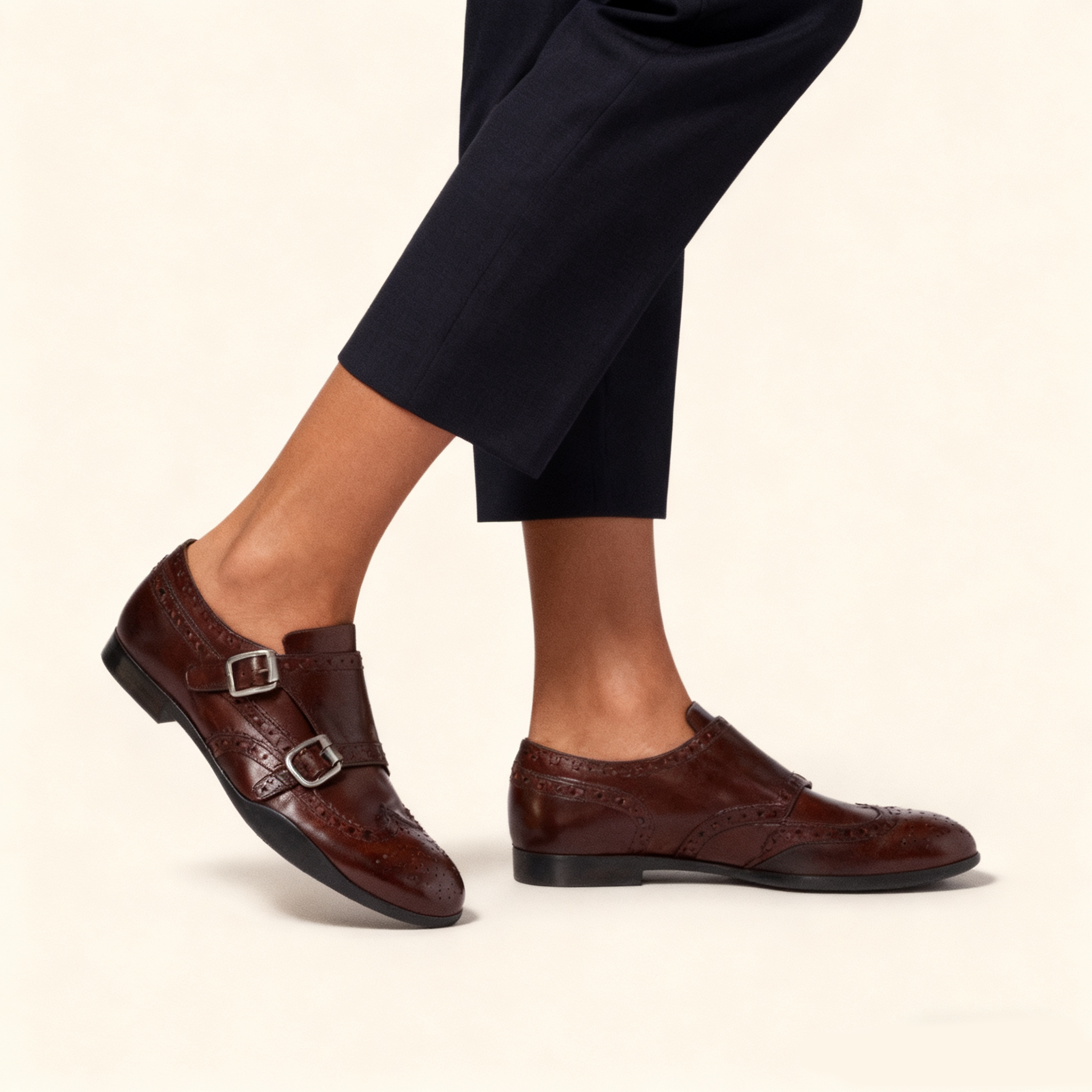 Calf leather brogue shoe with buckles