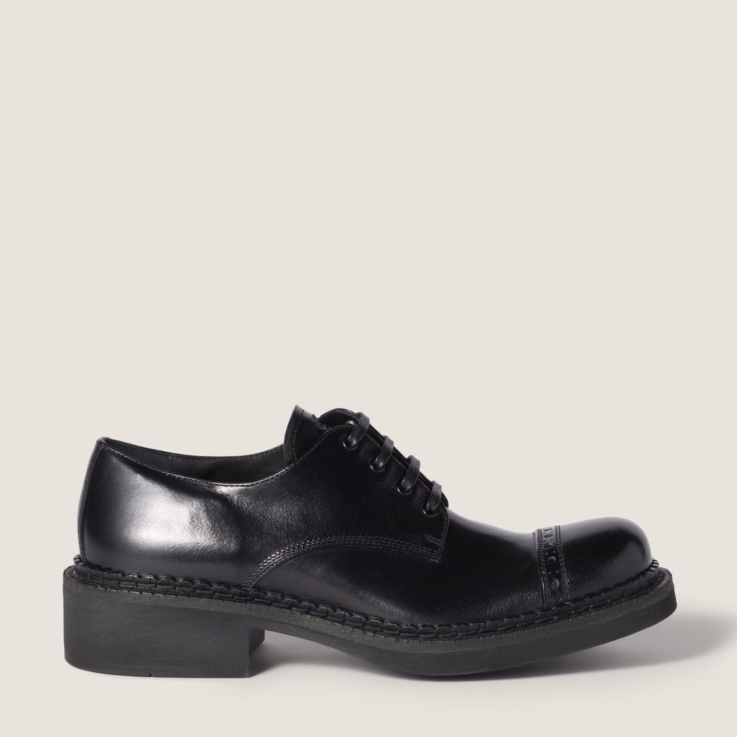 Leather brogue shoes