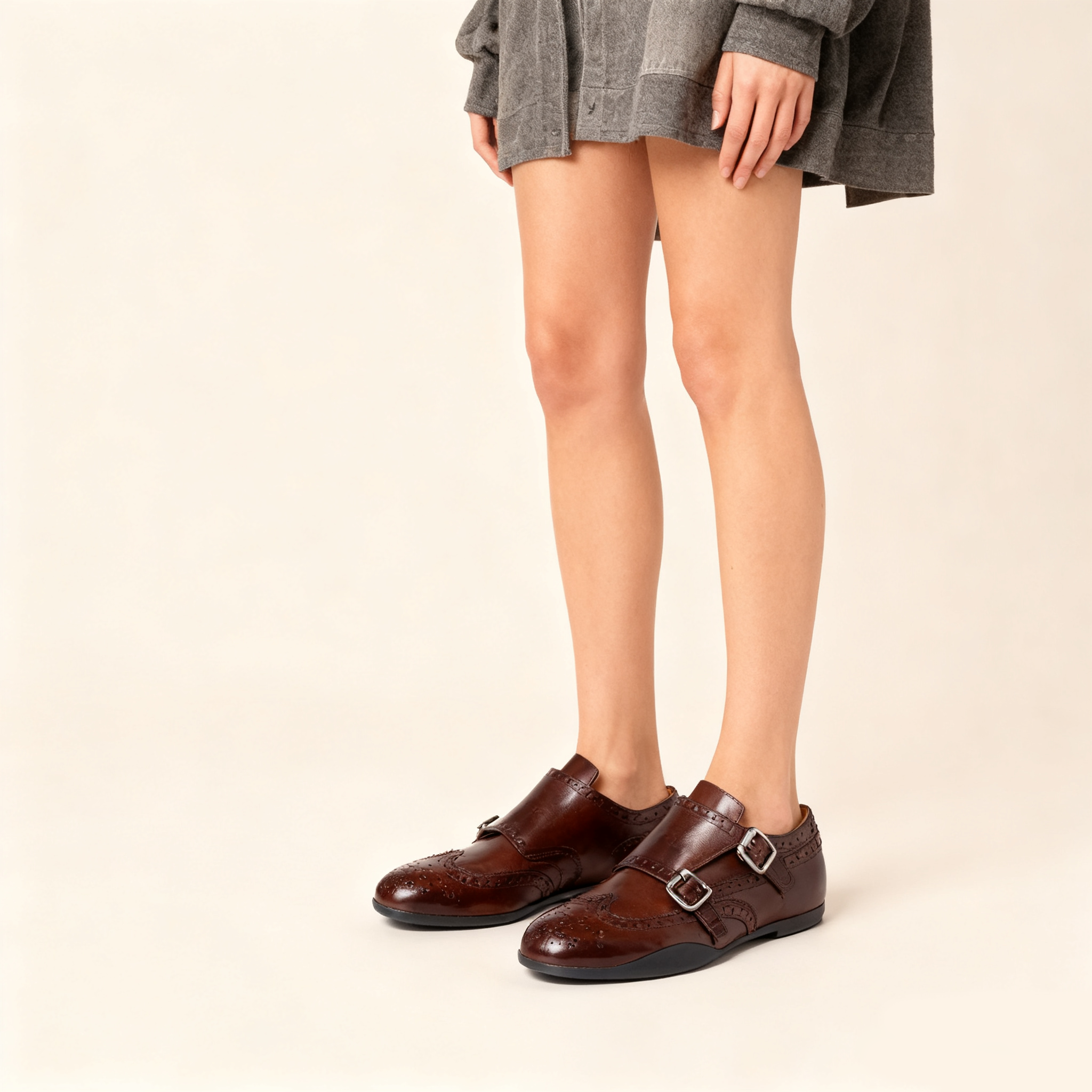 Calf leather brogue shoe with buckles