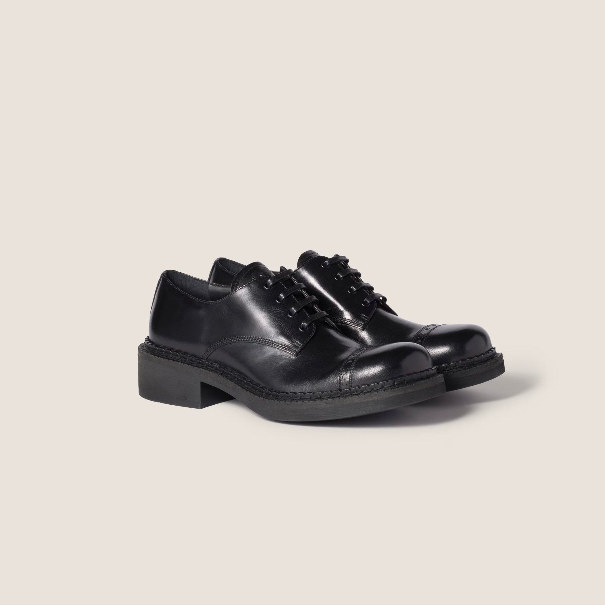 Leather brogue shoes