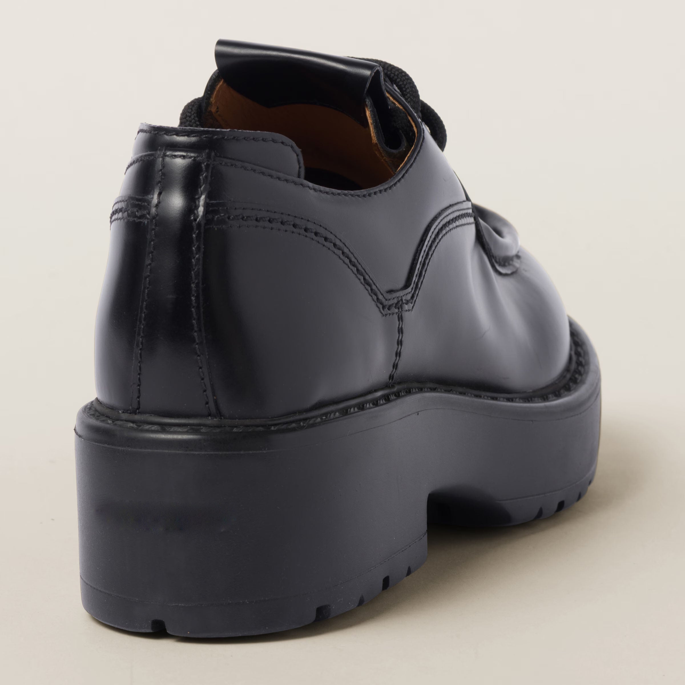 Women's Black Leather Lace-Up Flats