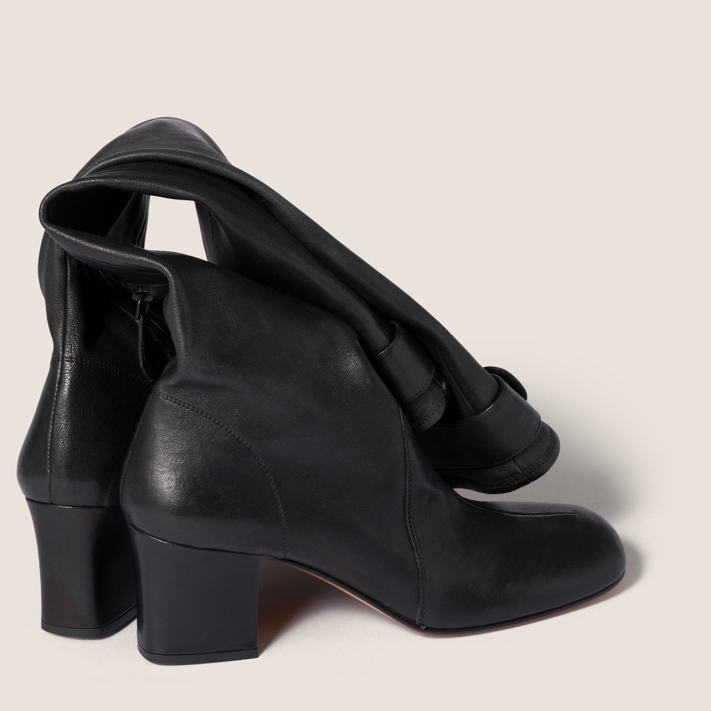 Nappa leather boots with buckle