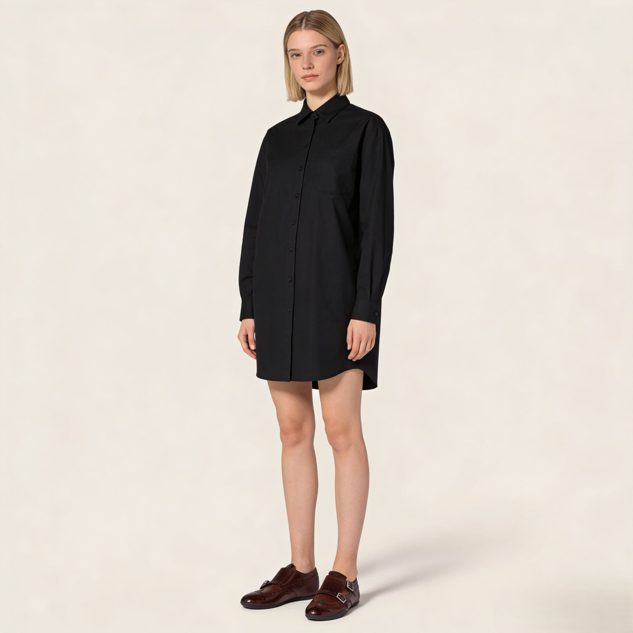 Calf leather brogue shoe with buckles